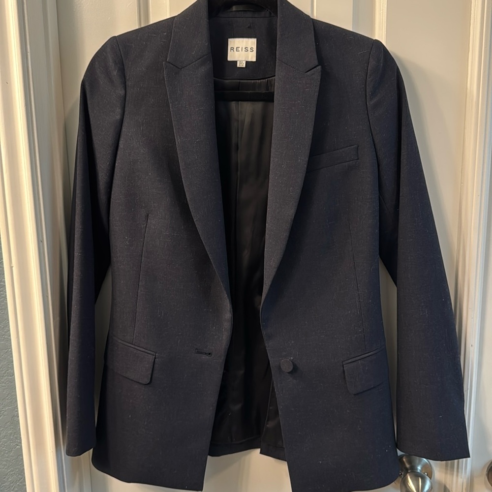 Reiss women’s wool blazer, size USA 2, dark navy